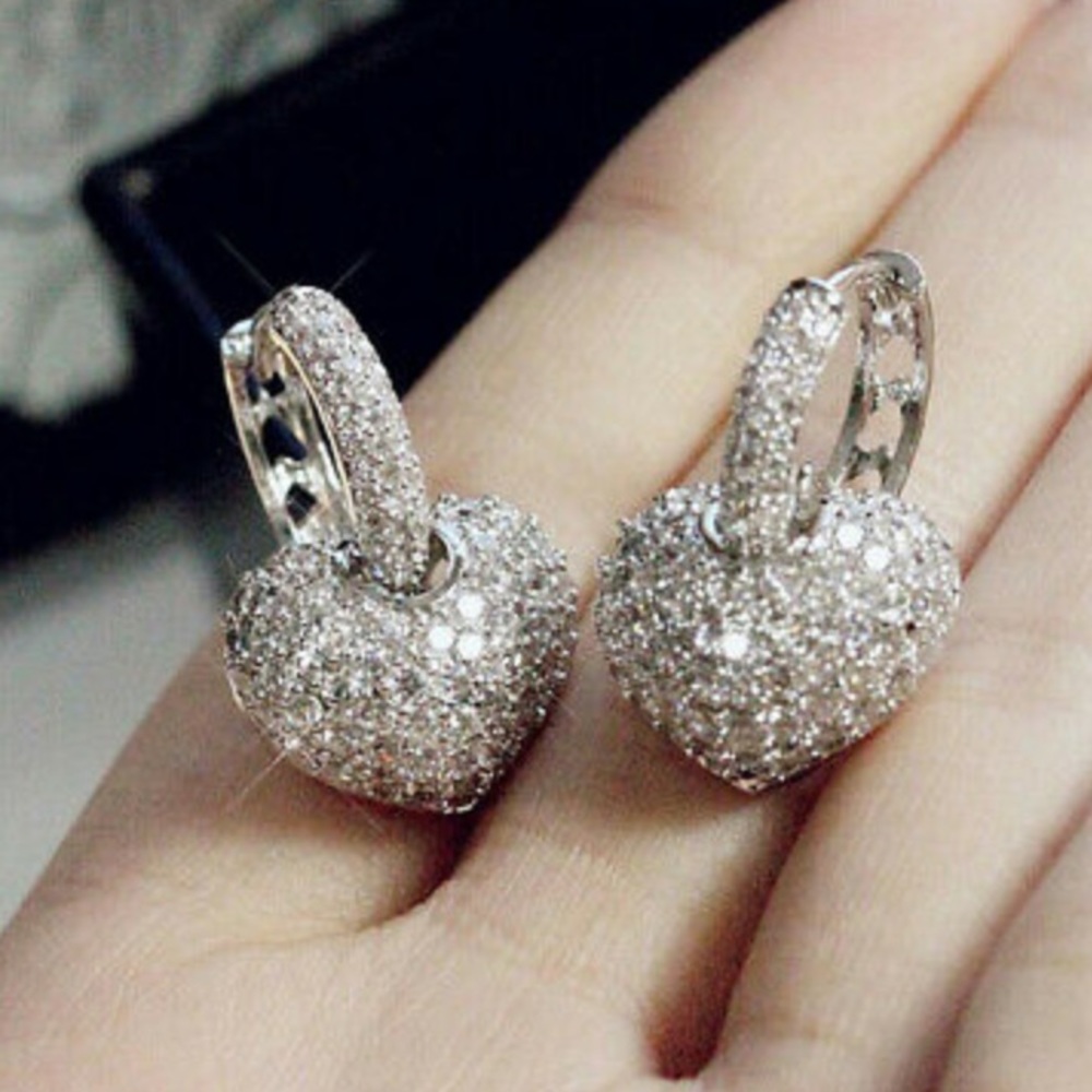 New Sterling silver Heart Earrings